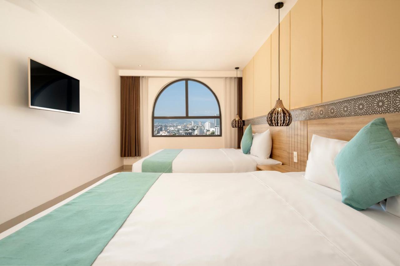 Bella Merry Hotel And Apartment Da Nang Exteriör bild